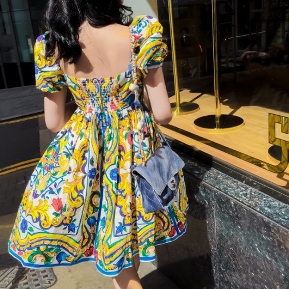 Dresses & Skirts - Yellow-Blue Maiolica Print Dress 🌼